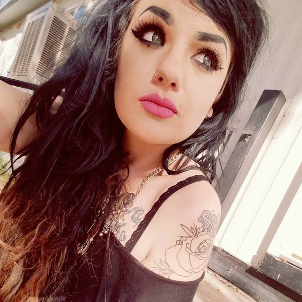 Meet your Posher, Carly